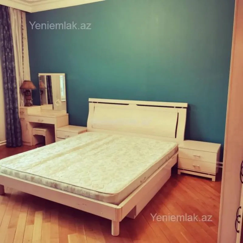 Satılır 4 otaqlı yeni tikili 175 m²