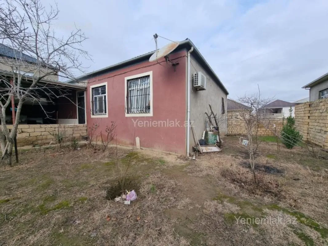 Satılır 4 otaqlı həyət evi 120 m²