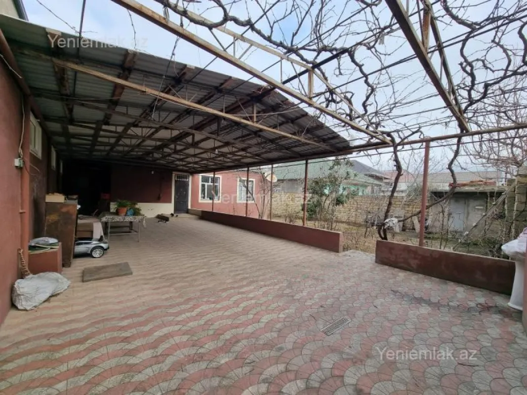 Satılır 4 otaqlı həyət evi 120 m²
