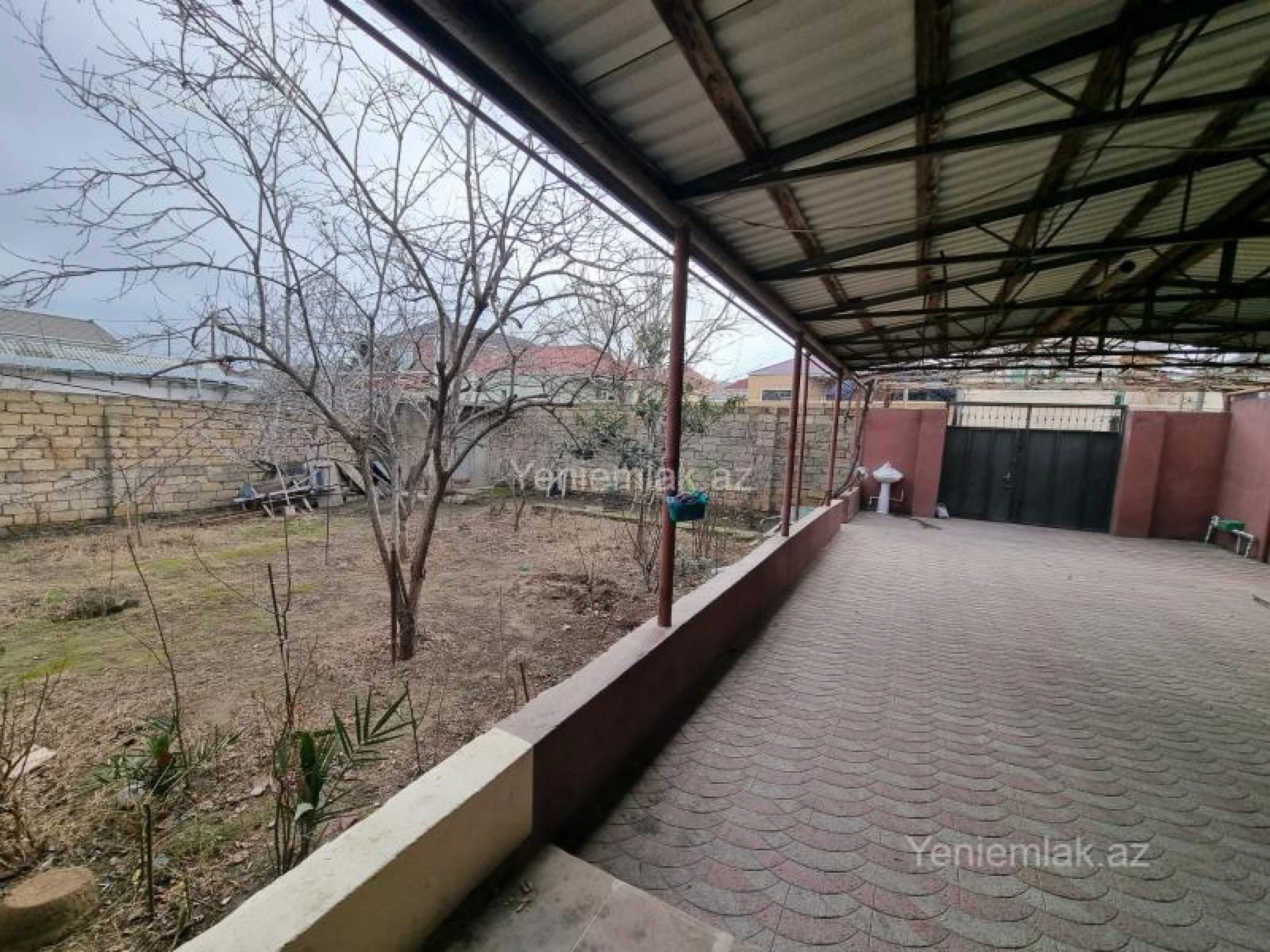 Satılır 4 otaqlı həyət evi 120 m²