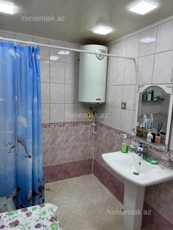 Satılır 3 otaqlı köhnə tikili 60 m²