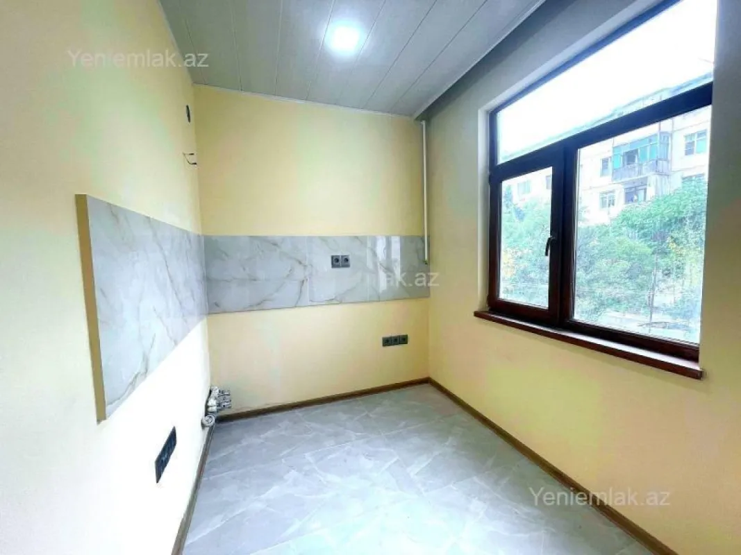 Satılır 2 otaqlı köhnə tikili 50.5 m²