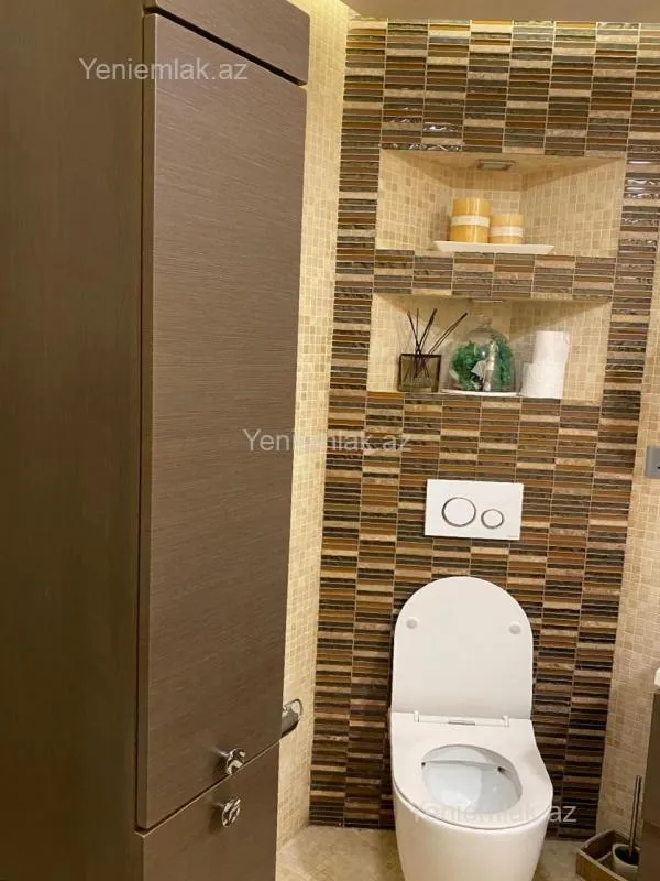 Satılır 3 otaqlı köhnə tikili 100 m²