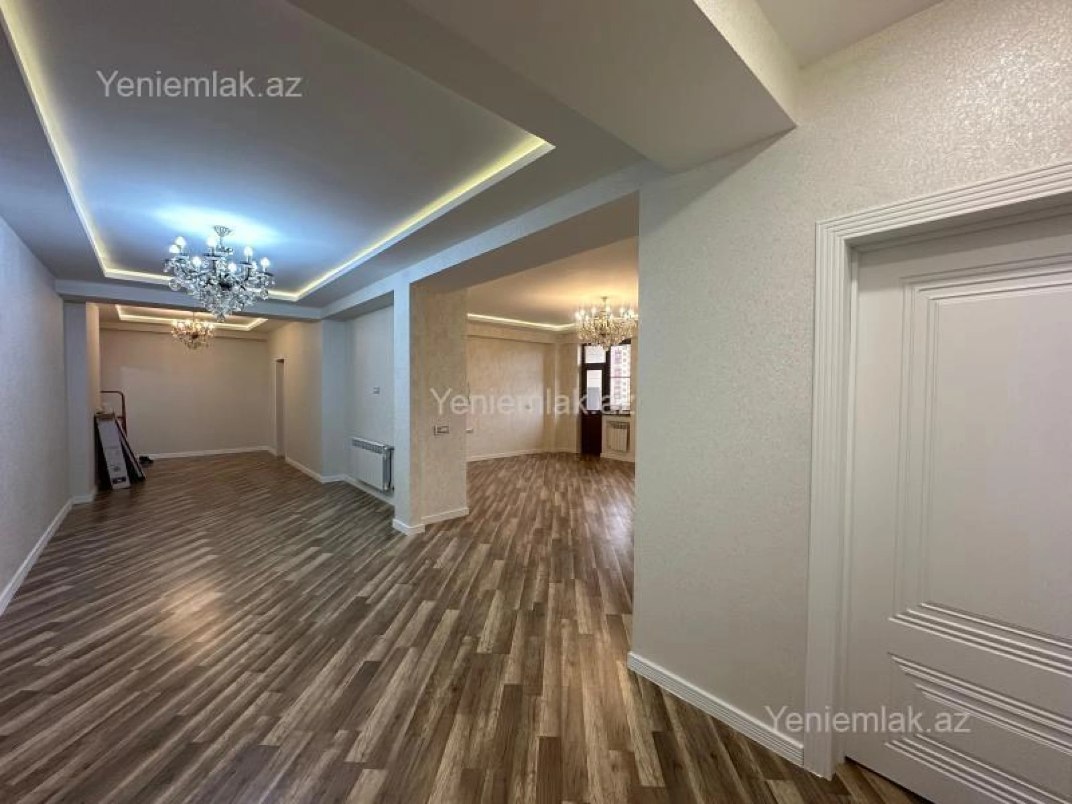 Satılır 3 otaqlı yeni tikili 130 m²