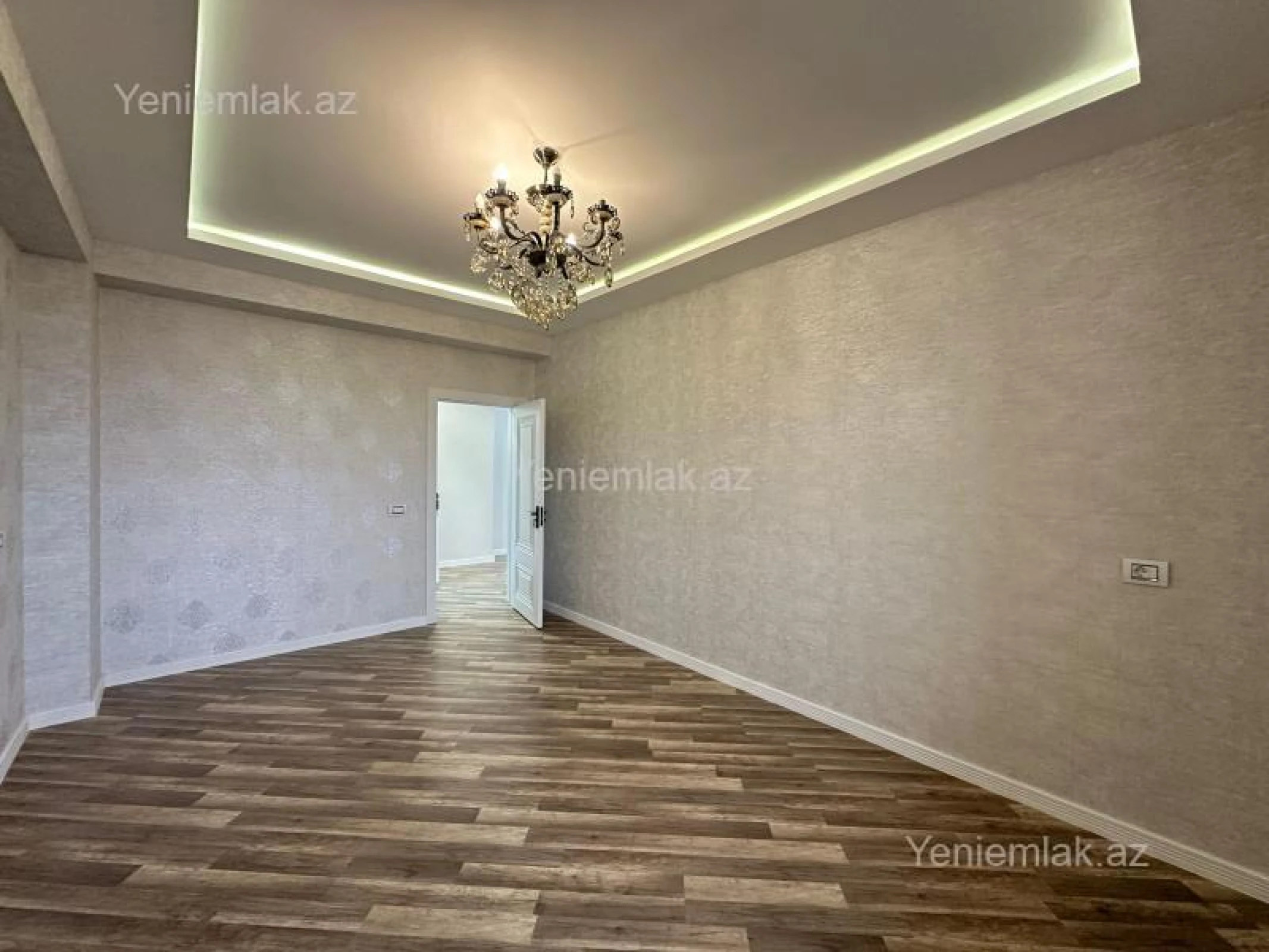 Satılır 3 otaqlı yeni tikili 130 m²