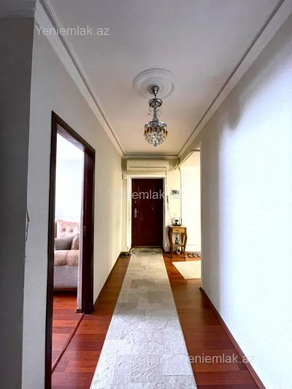 Satılır 4 otaqlı köhnə tikili 120 m²