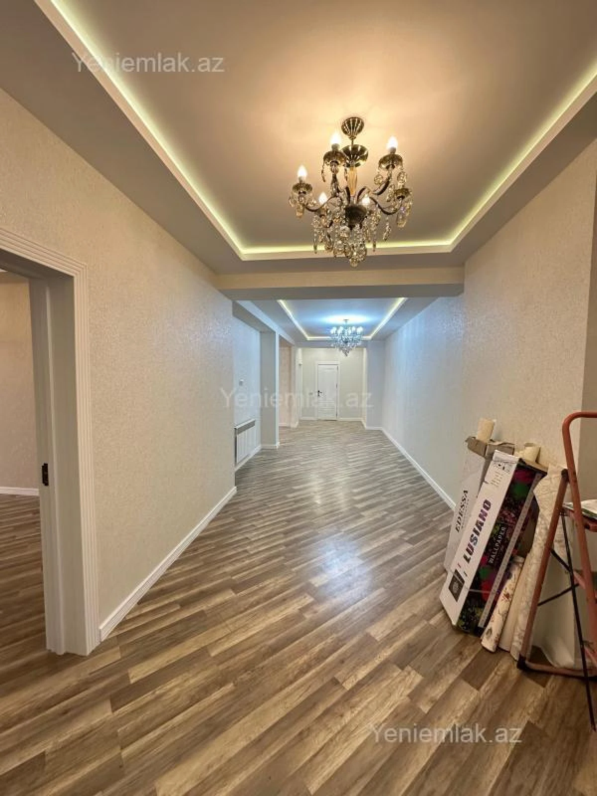 Satılır 3 otaqlı yeni tikili 130 m²