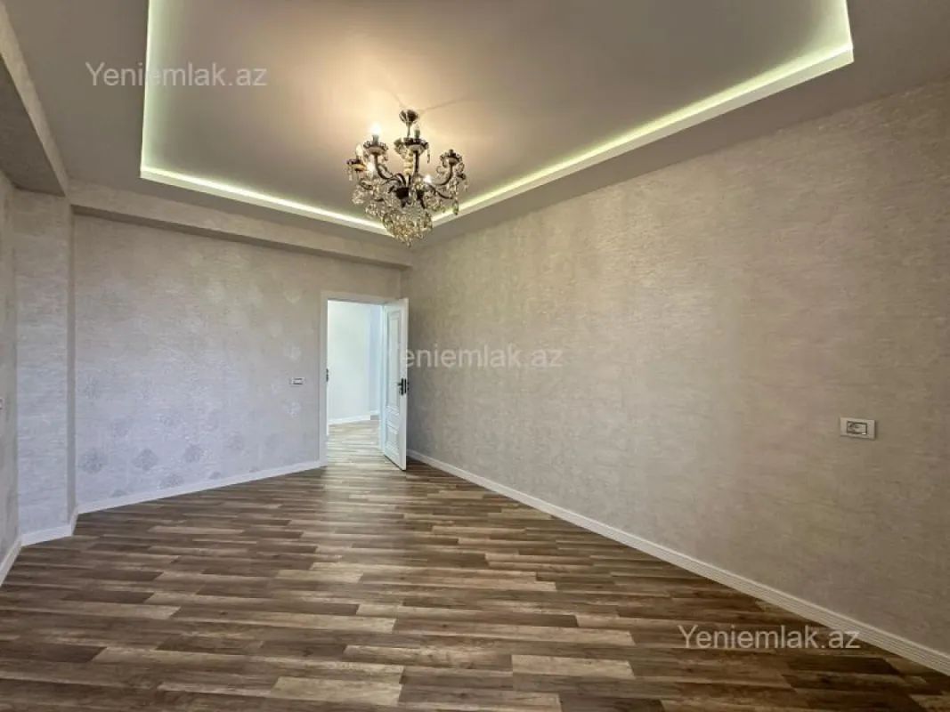 Satılır 3 otaqlı yeni tikili 130 m²