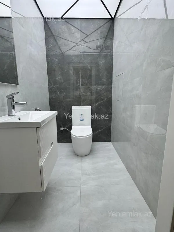 Satılır 4 otaqlı yeni tikili 155 m²