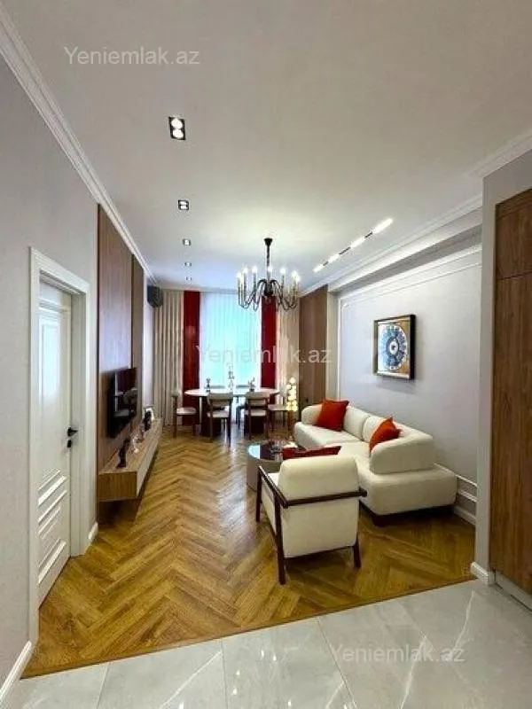 Satılır 2 otaqlı yeni tikili 60 m²