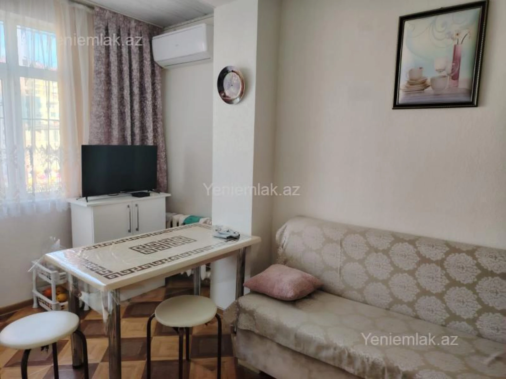 Satılır 3 otaqlı köhnə tikili 80 m²