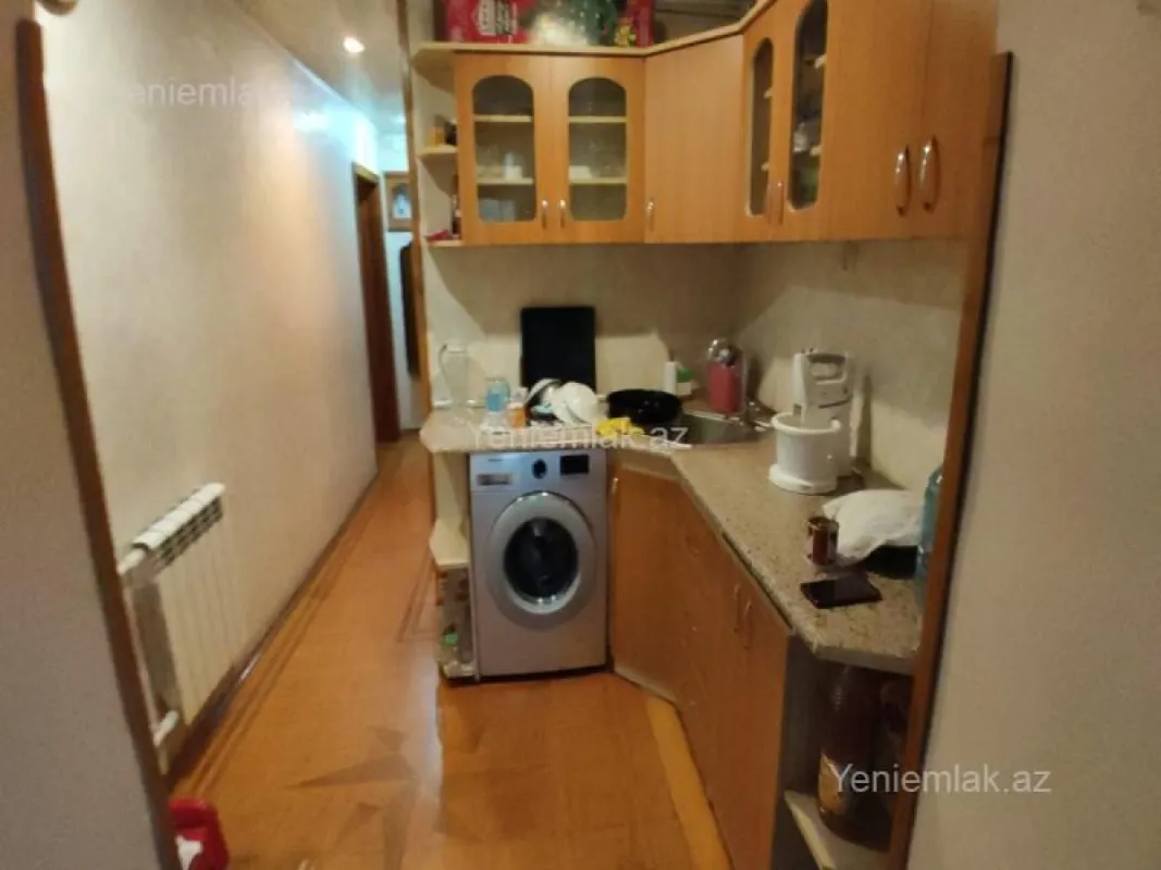 Satılır 2 otaqlı köhnə tikili 55 m²