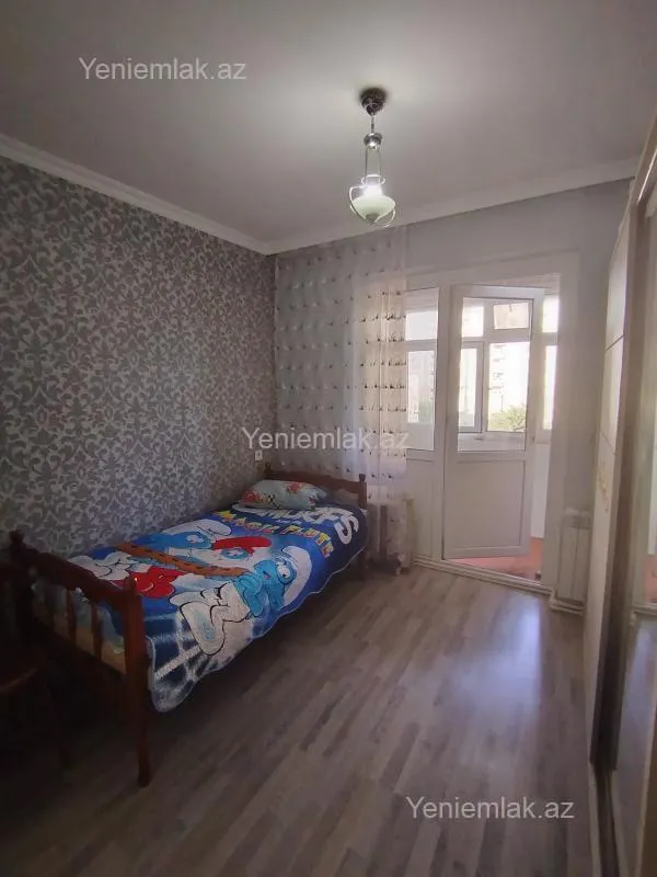 Satılır 4 otaqlı köhnə tikili 96 m²
