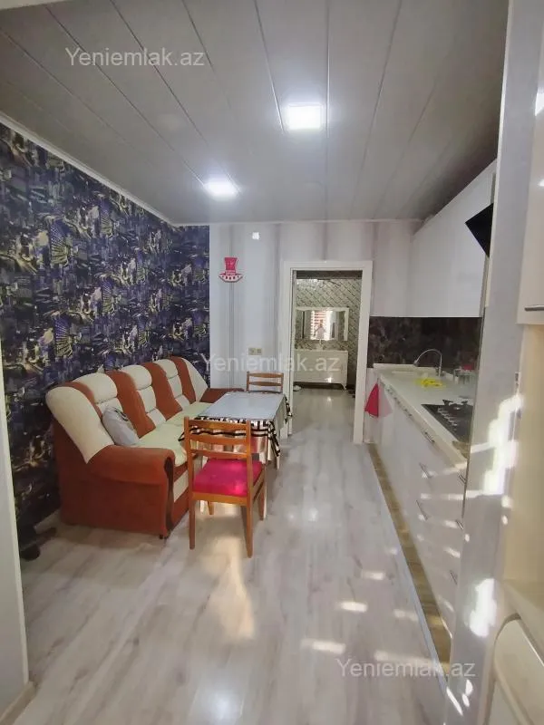 Satılır 4 otaqlı köhnə tikili 96 m²