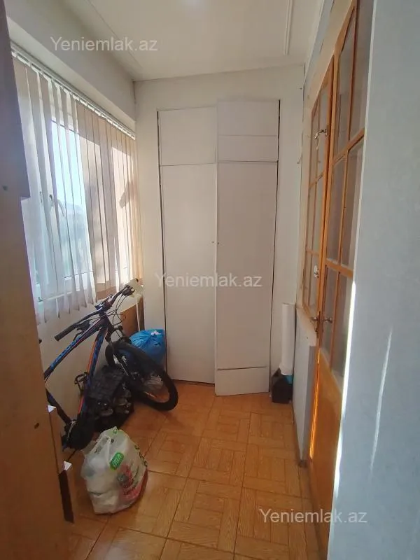 Satılır 4 otaqlı köhnə tikili 96 m²