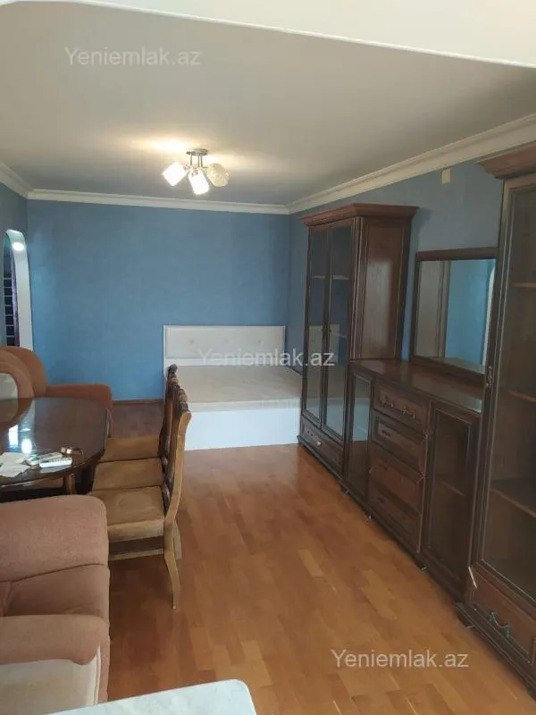 Satılır 1 otaqlı köhnə tikili 40 m²