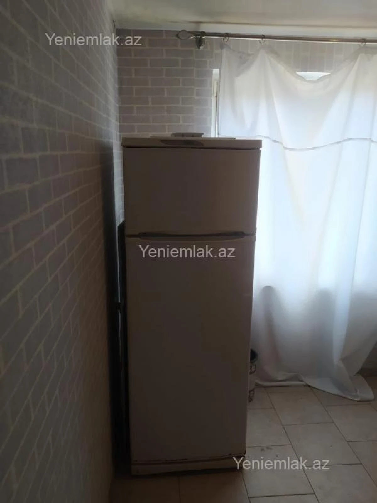 Satılır 1 otaqlı köhnə tikili 40 m²