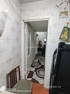 Satılır 1 otaqlı köhnə tikili 30 m²