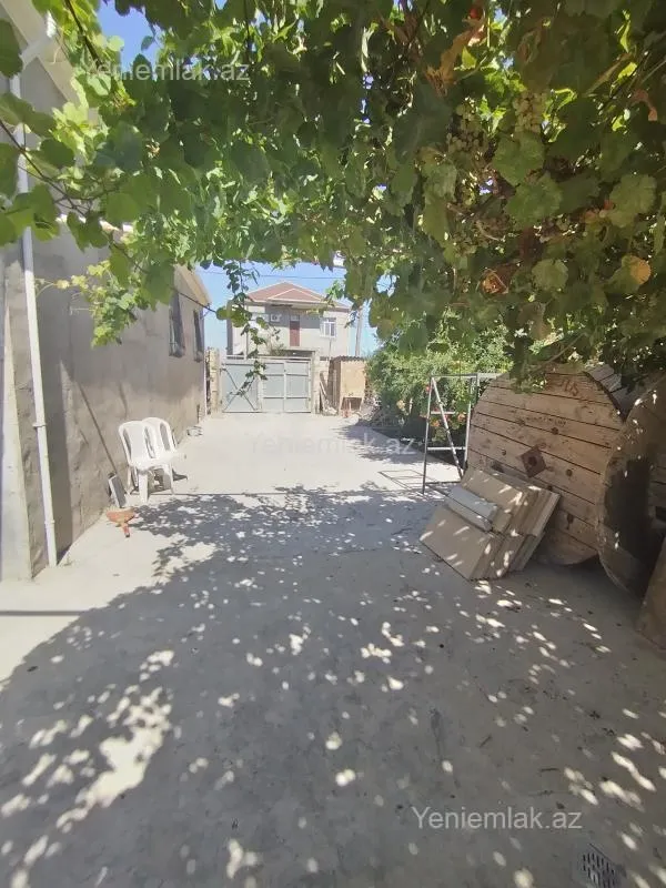 Satılır 4 otaqlı həyət evi 120 m²