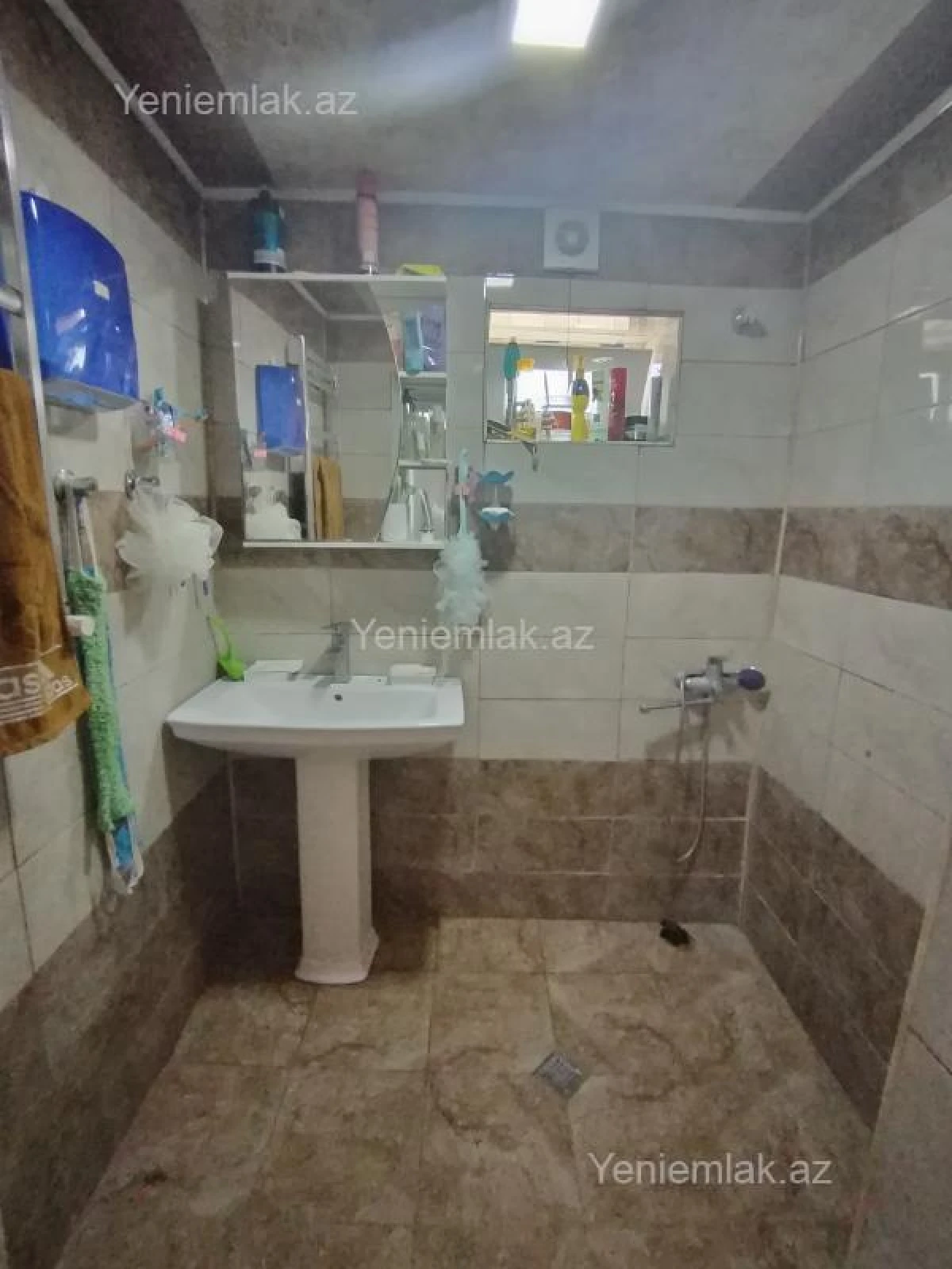 Satılır 4 otaqlı həyət evi 120 m²
