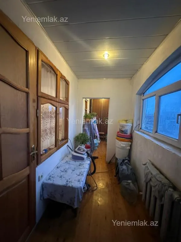 Satılır 2 otaqlı köhnə tikili 68 m²