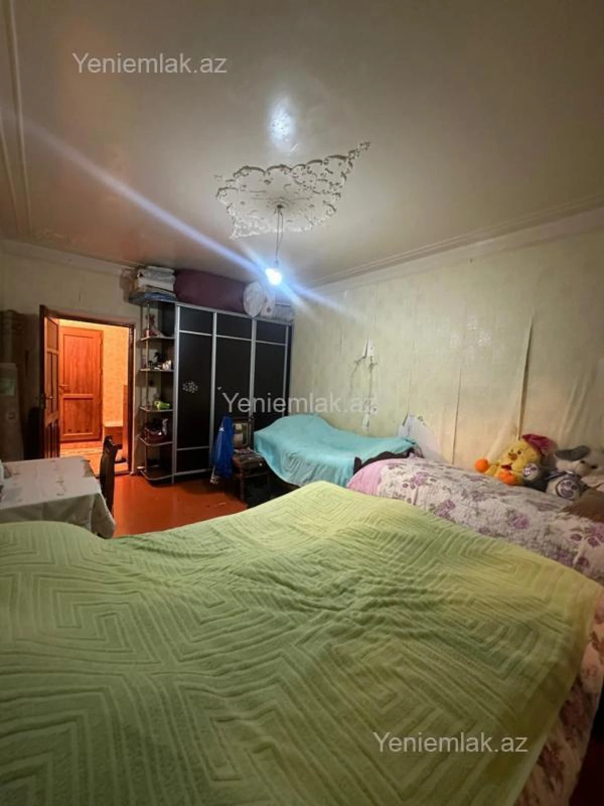 Satılır 2 otaqlı köhnə tikili 68 m²