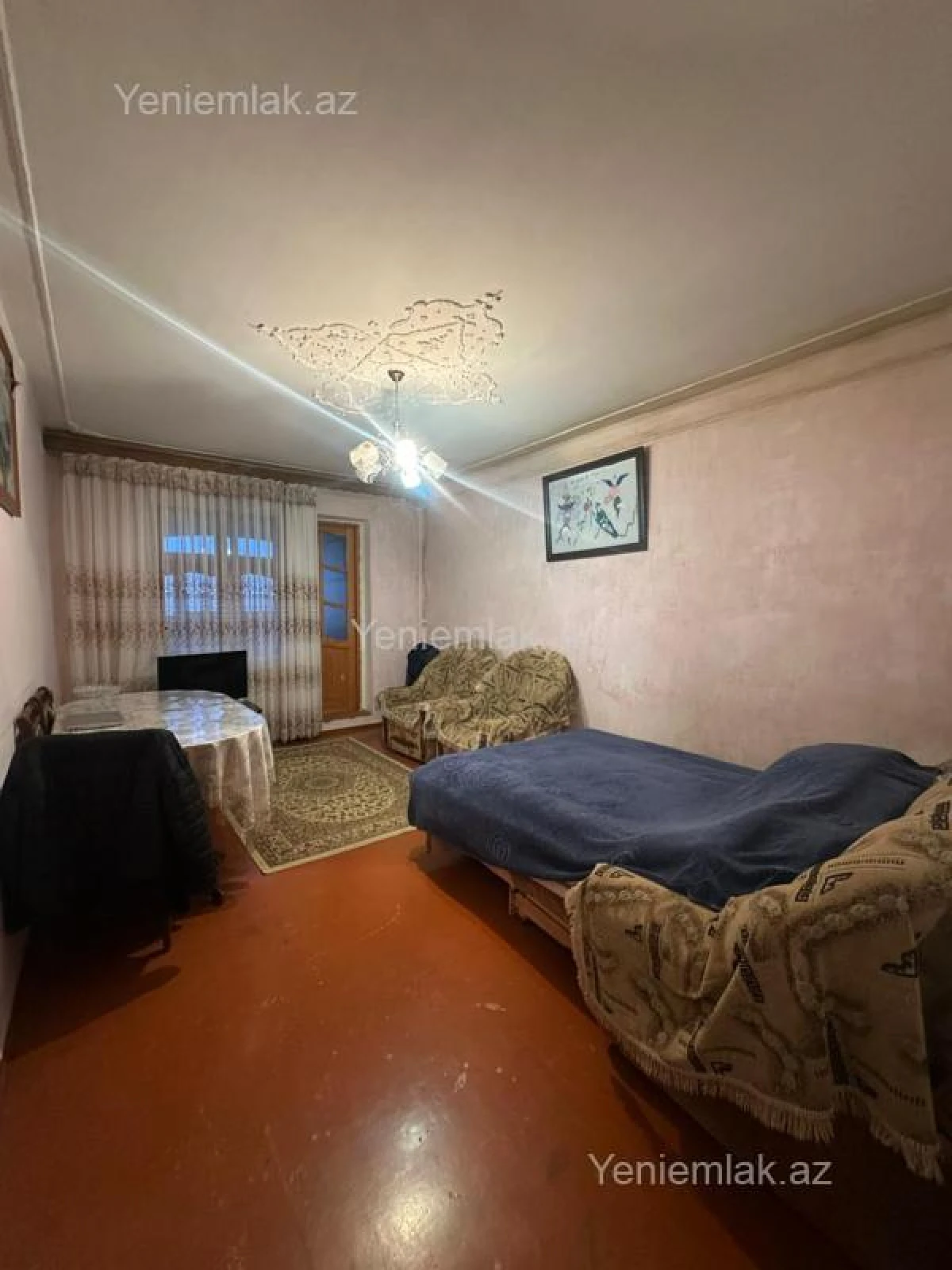 Satılır 2 otaqlı köhnə tikili 68 m²