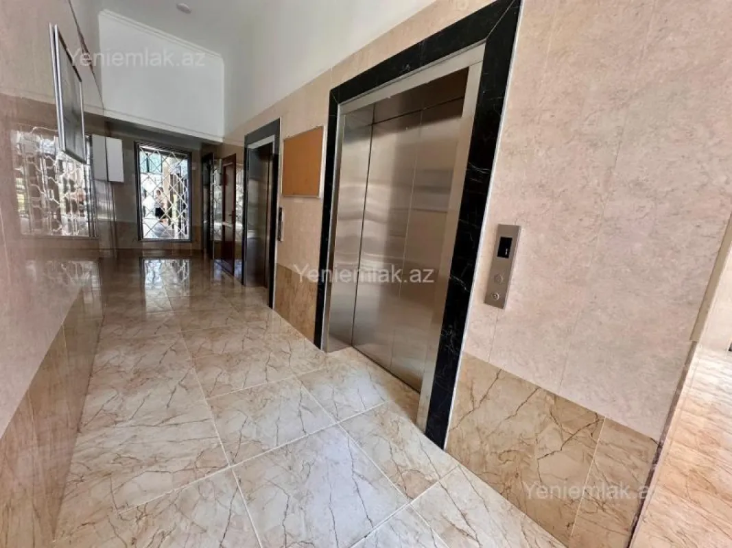 Satılır 3 otaqlı yeni tikili 143 m²