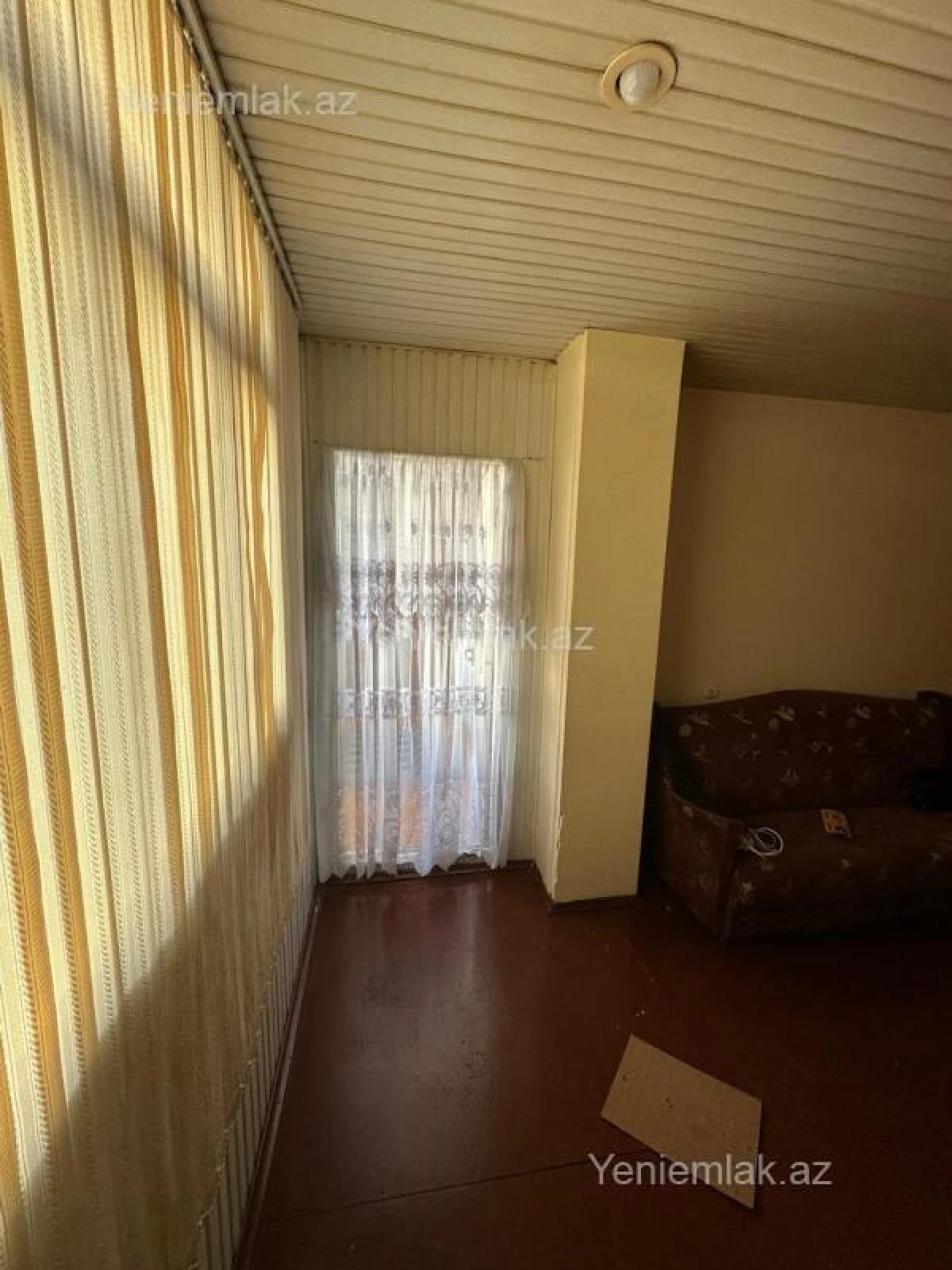 Satılır 2 otaqlı köhnə tikili 54 m²