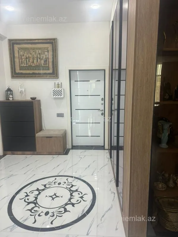 Satılır 3 otaqlı yeni tikili 105 m²