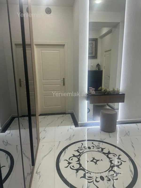 Satılır 3 otaqlı yeni tikili 105 m²