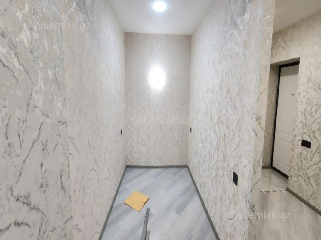 Satılır 1 otaqlı köhnə tikili 30 m²