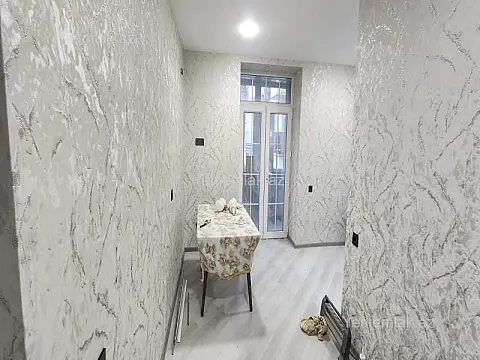 Satılır 1 otaqlı köhnə tikili 30 m²