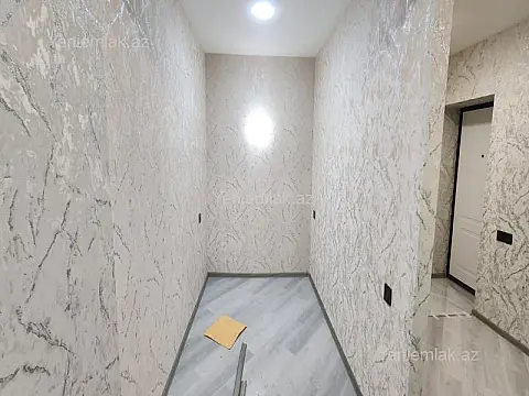 Satılır 1 otaqlı köhnə tikili 30 m²