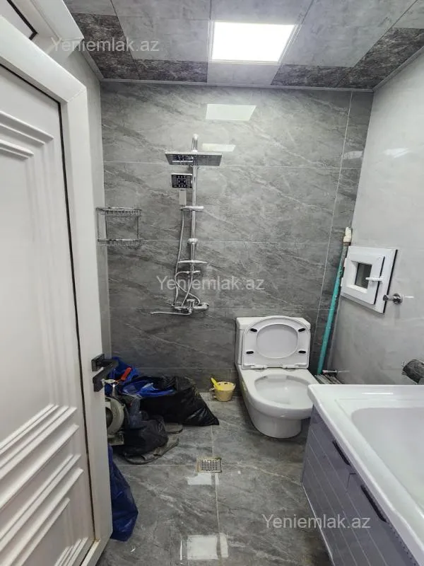 Satılır 1 otaqlı köhnə tikili 30 m²
