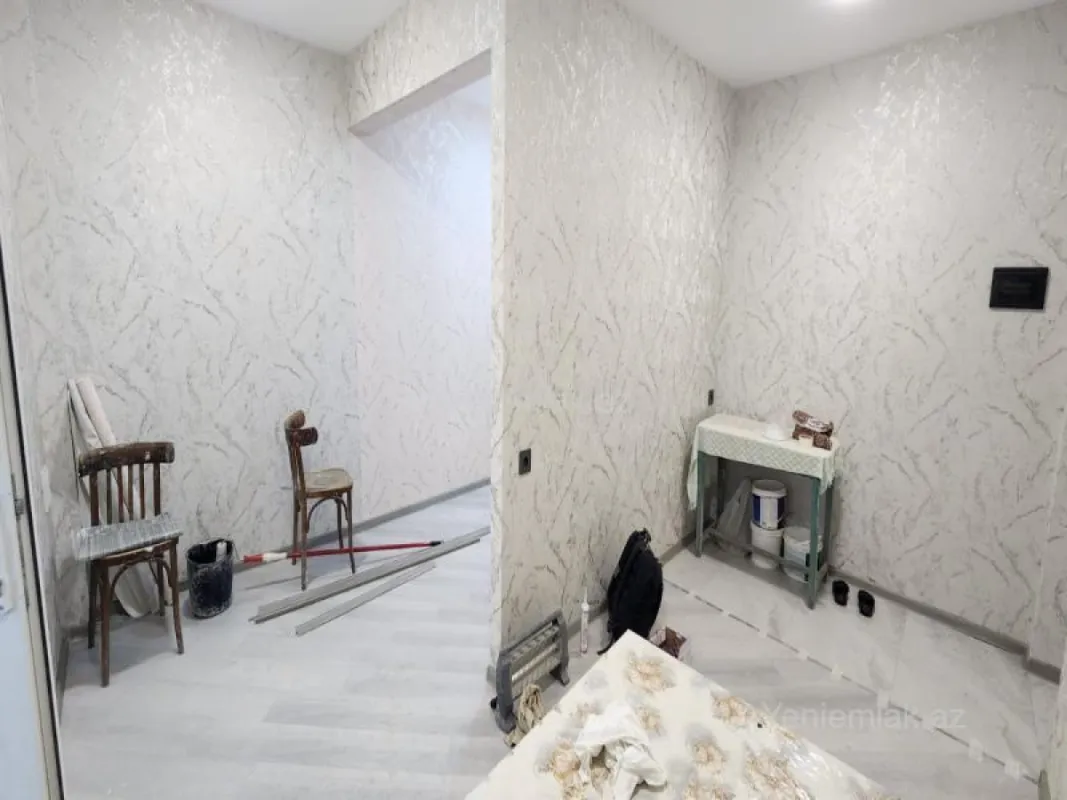 Satılır 1 otaqlı köhnə tikili 30 m²