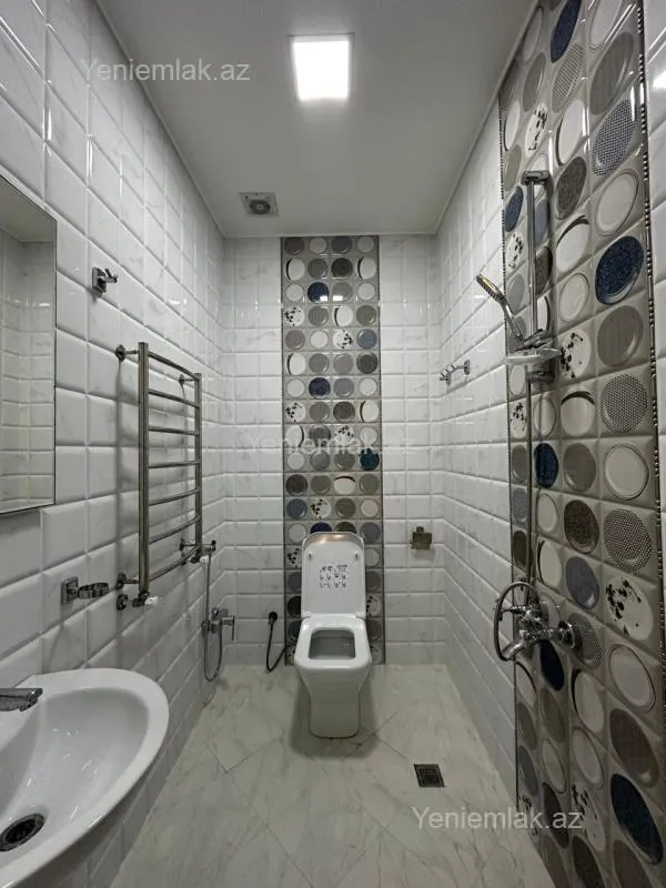 Satılır 4 otaqlı yeni tikili 176 m²