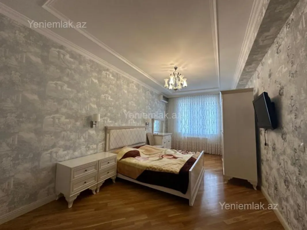 Satılır 4 otaqlı yeni tikili 176 m²