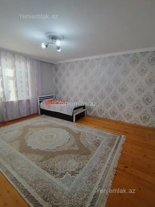 Satılır 4 otaqlı həyət evi 120 m²