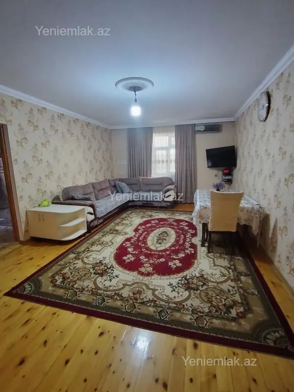 Satılır 4 otaqlı həyət evi 120 m²