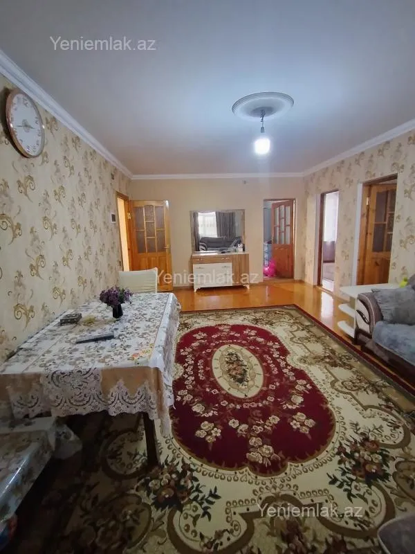 Satılır 4 otaqlı həyət evi 120 m²