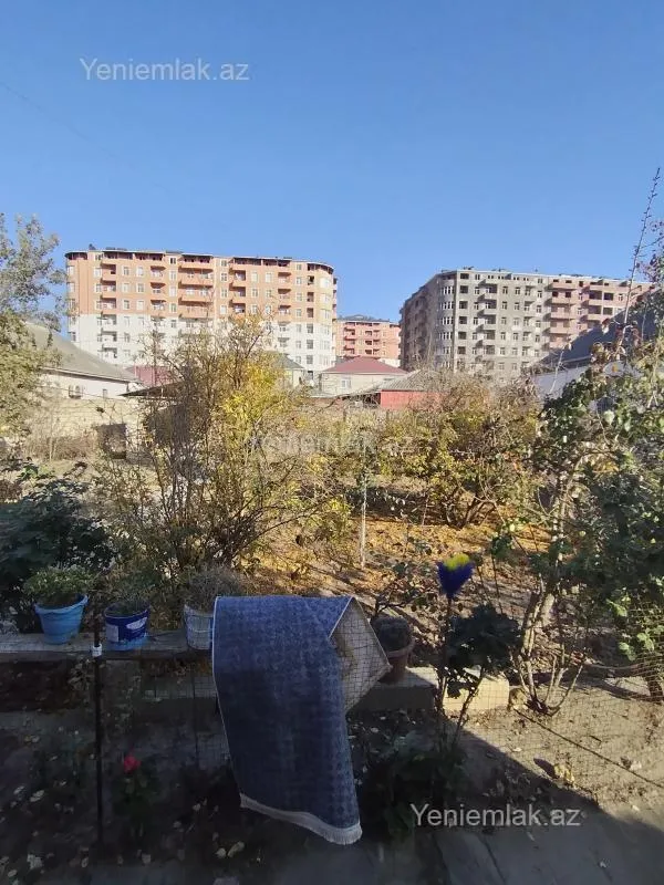 Satılır 4 otaqlı həyət evi 120 m²