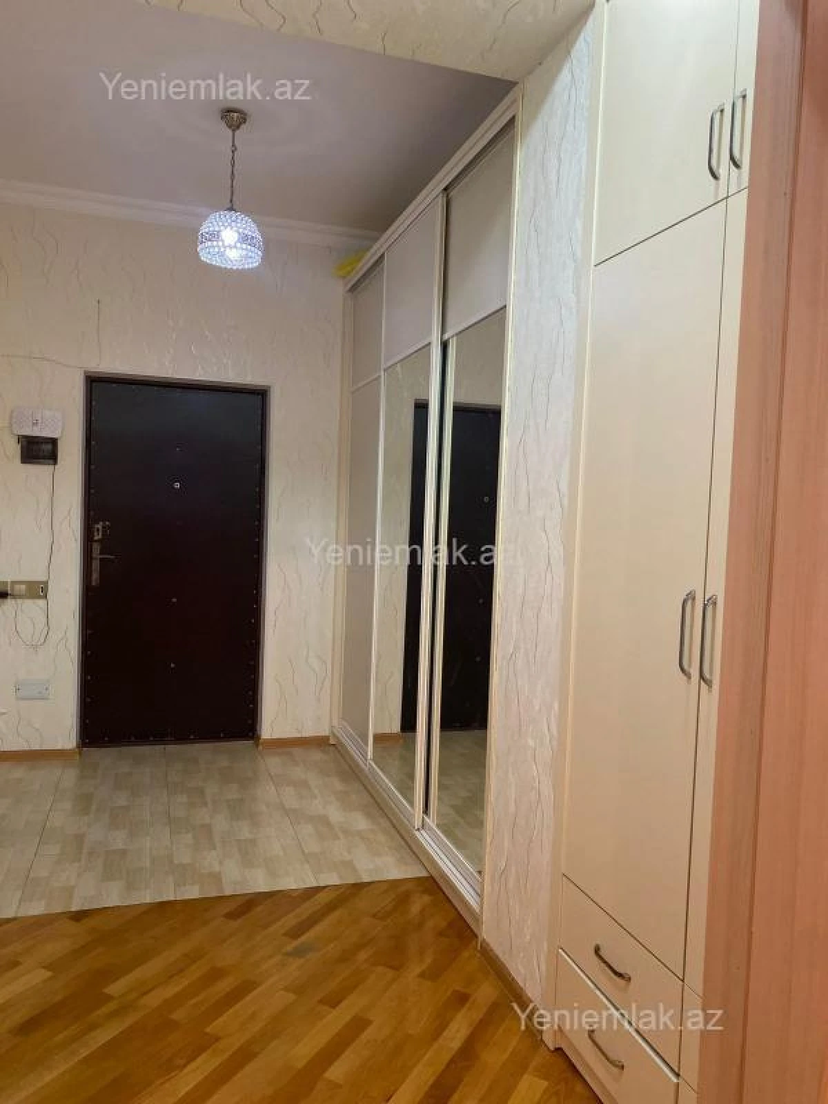 Satılır 2 otaqlı yeni tikili 62 m²