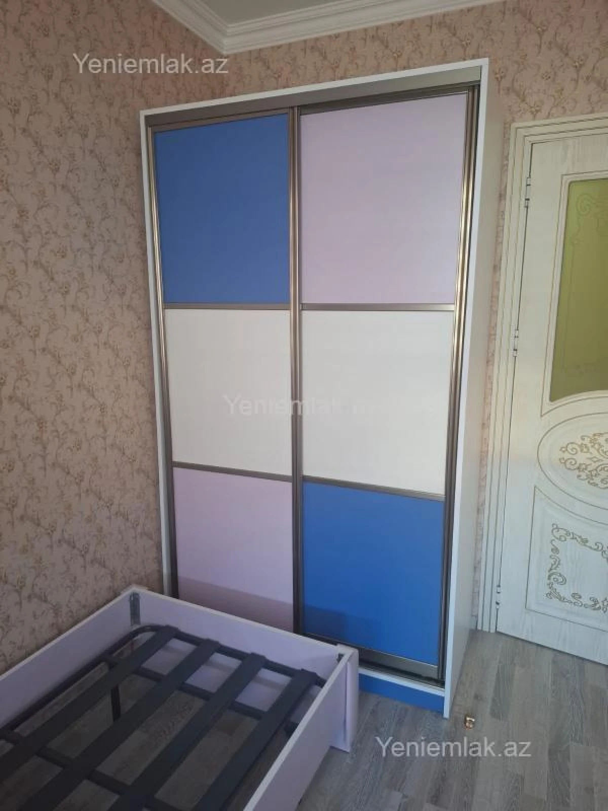 Satılır 4 otaqlı köhnə tikili 100 m²