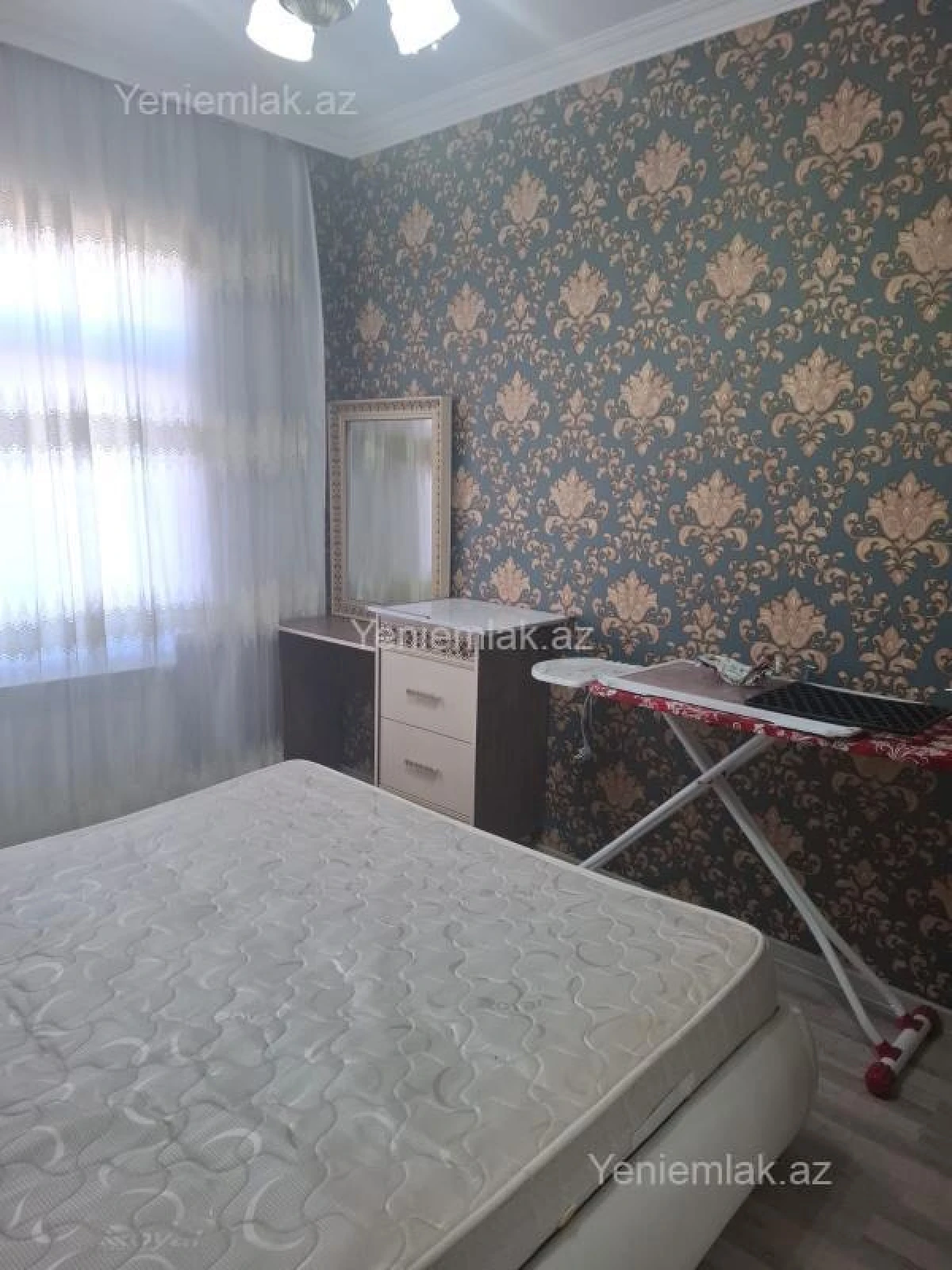 Satılır 4 otaqlı köhnə tikili 100 m²