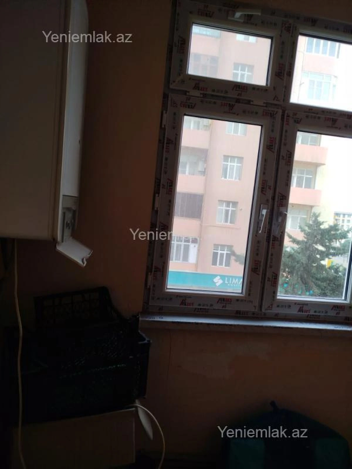 Satılır 4 otaqlı köhnə tikili 95 m²
