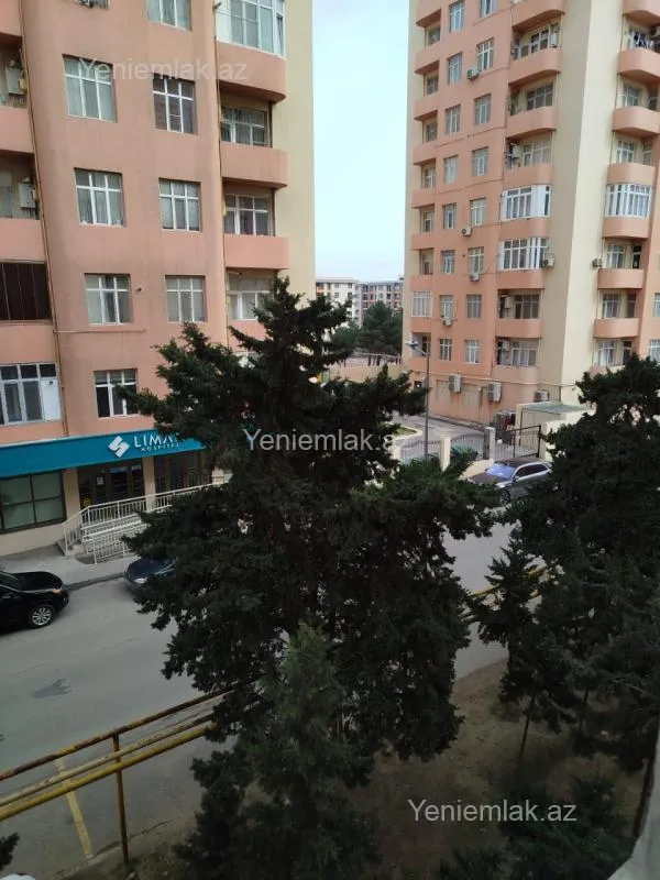 Satılır 4 otaqlı köhnə tikili 95 m²