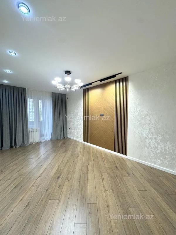 Satılır 2 otaqlı köhnə tikili 70 m²