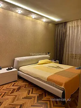 Satılır 3 otaqlı köhnə tikili 100 m²