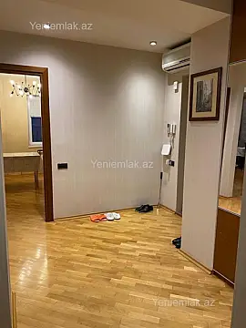 Satılır 3 otaqlı köhnə tikili 100 m²